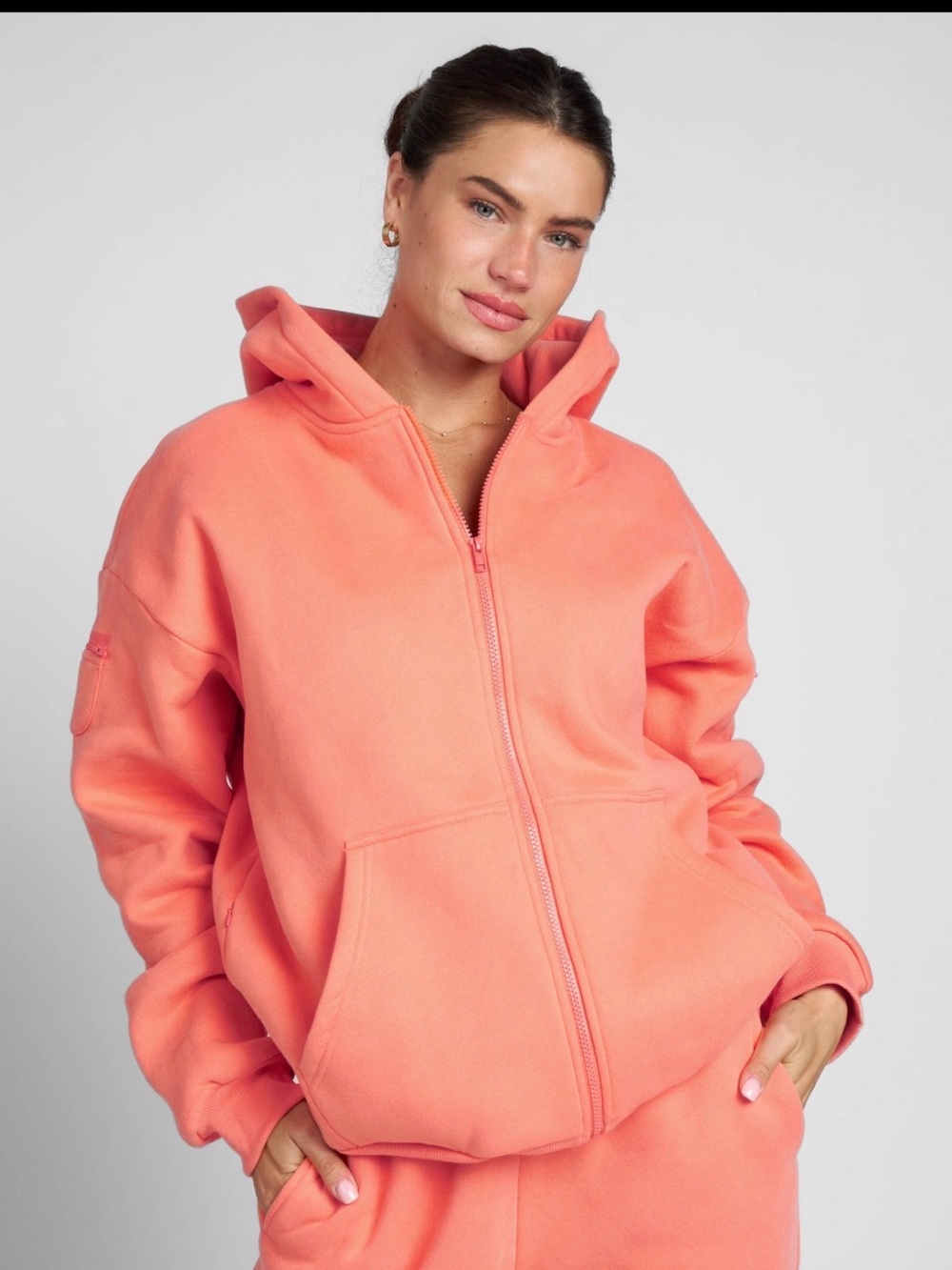 COMFRT Women's Coral Zip-Up Hoodie with Hood and Kangaroo Pocket